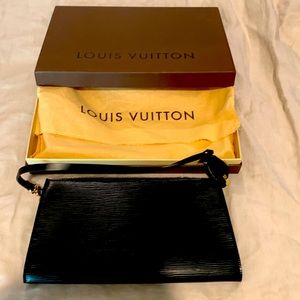 LV black epi-leather pouchette clutch